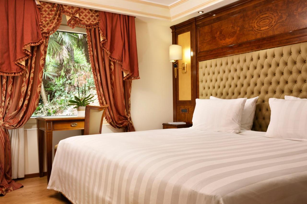 Swiss Diamond Hotel & Spa Morcote Exterior foto A room at the hotel